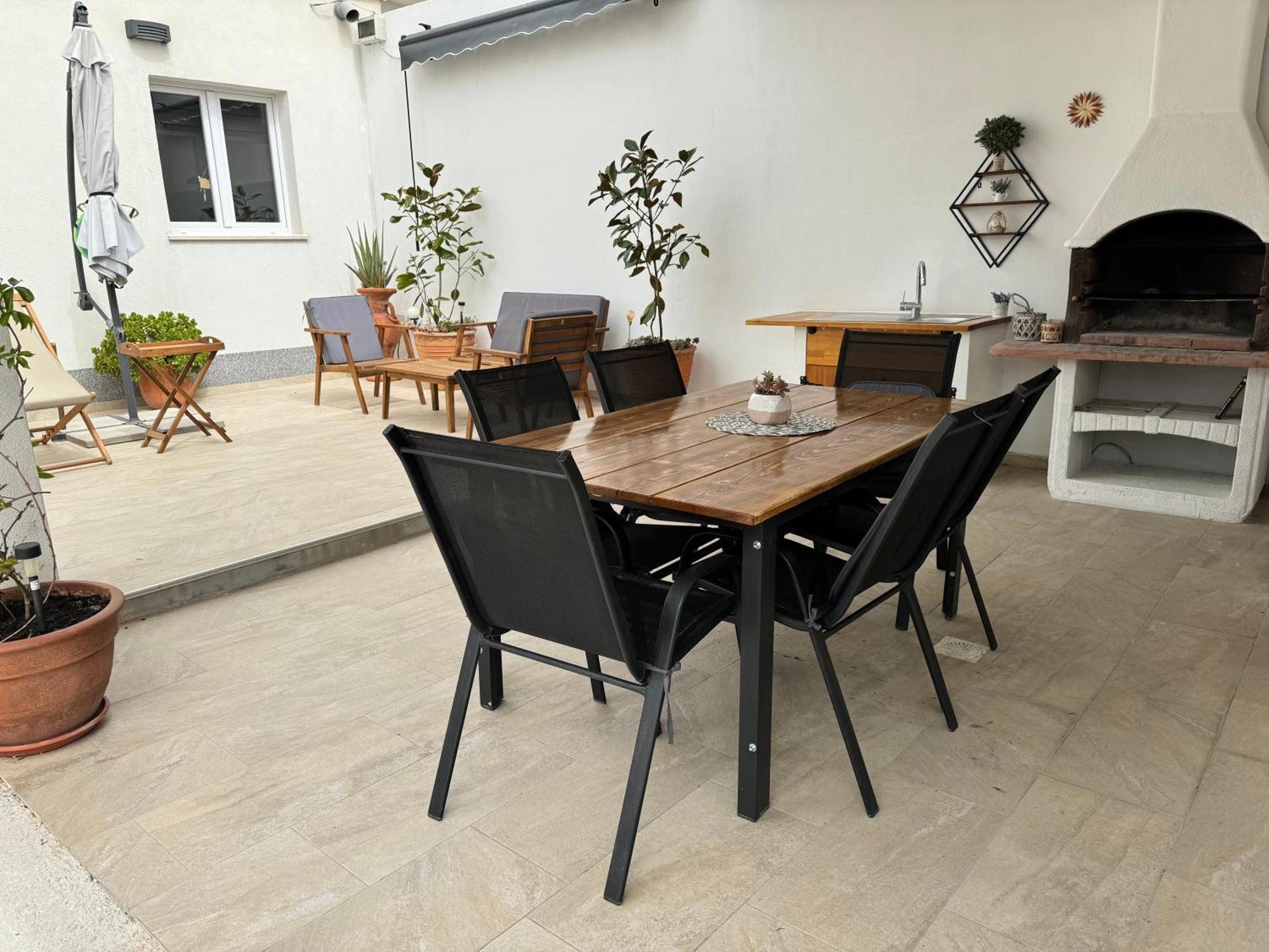 Beach House Oasis Villa Livak Kastela Exterior photo