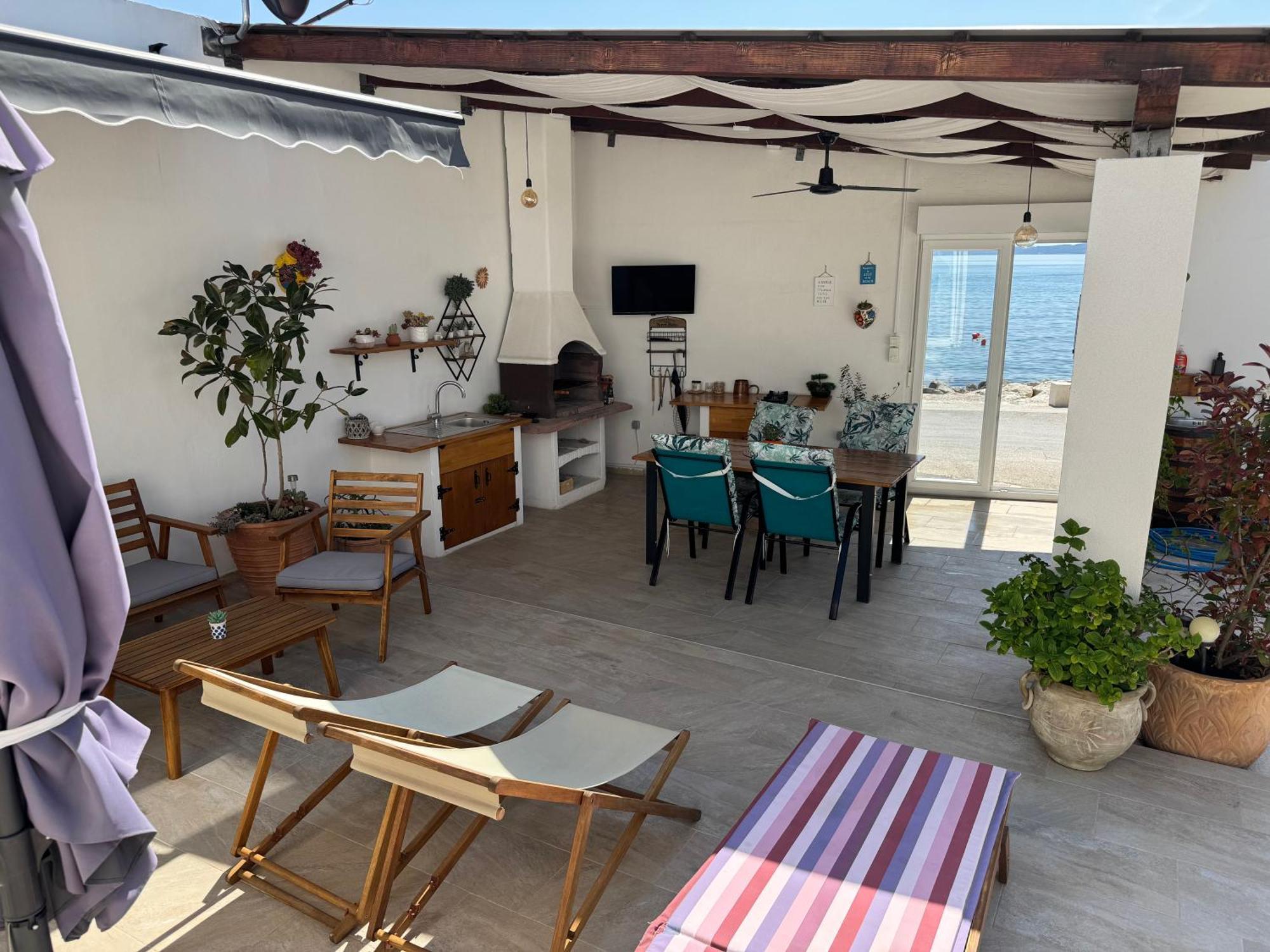 Beach House Oasis Villa Livak Kastela Exterior photo